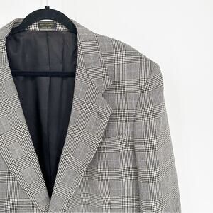 Oscar de la Renta Men's Houndstooth Pattern Suit Jacket
